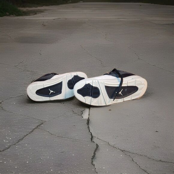 NEW Women's Size 7.5 / Youth 6- Air Jordan 4 RM Black Light Bone - Picture 7 of 7